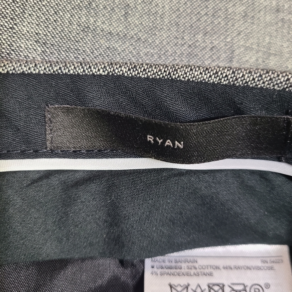 Banana Republic “Ryan fit” dress pants - Picture 7 of 7